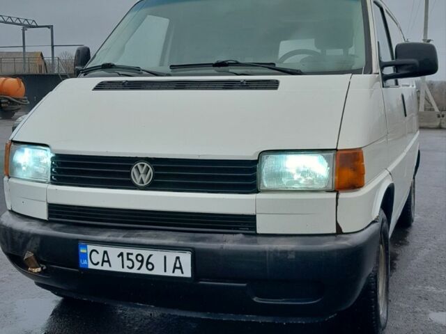Белый Фольксваген Transporter, объемом двигателя 1.9 л и пробегом 405 тыс. км за 3000 $, фото 1 на Automoto.ua