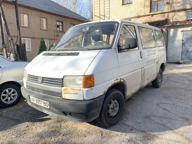 Білий Фольксваген Transporter, об'ємом двигуна 1.9 л та пробігом 200 тис. км за 2000 $, фото 1 на Automoto.ua