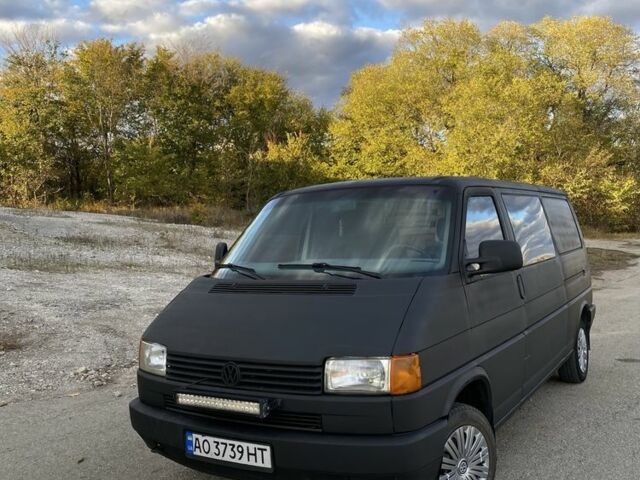Белый Фольксваген Transporter, объемом двигателя 1.9 л и пробегом 250 тыс. км за 3100 $, фото 1 на Automoto.ua