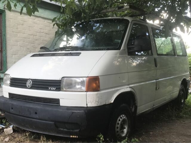 Білий Фольксваген Transporter, об'ємом двигуна 2.5 л та пробігом 457 тис. км за 3300 $, фото 1 на Automoto.ua