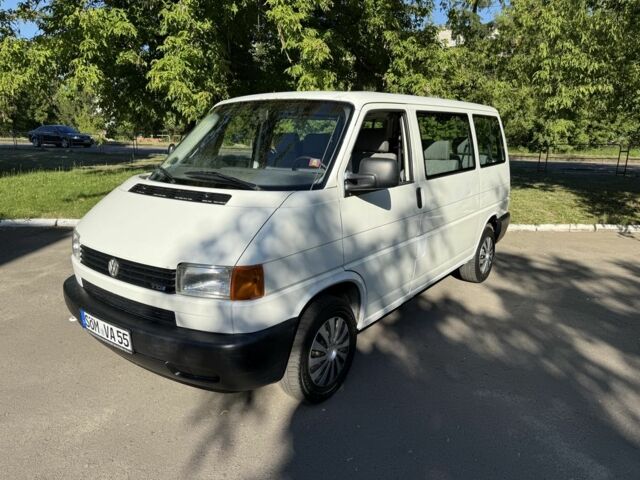 Білий Фольксваген Transporter, об'ємом двигуна 2.5 л та пробігом 300 тис. км за 3419 $, фото 1 на Automoto.ua