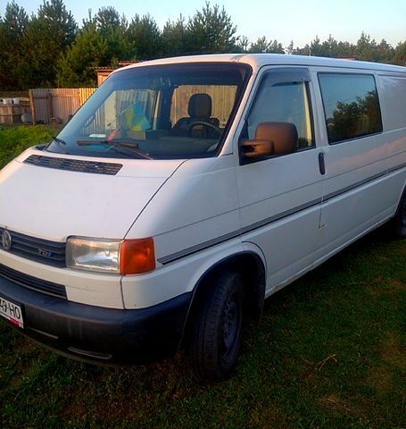 Белый Фольксваген Transporter, объемом двигателя 25 л и пробегом 470 тыс. км за 5500 $, фото 1 на Automoto.ua
