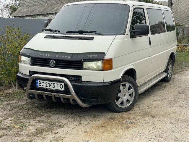 Белый Фольксваген Transporter, объемом двигателя 2.5 л и пробегом 535 тыс. км за 6350 $, фото 1 на Automoto.ua