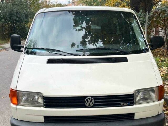 Фольксваген Transporter 2003 в Харькове на Automoto.ua Белый Фольксваген Transporter, объемом двигателя 2.5 л и пробегом 300 тыс. км за 5800 $, фото 1 на Automoto.ua
