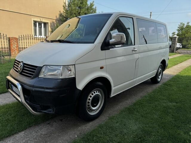 Белый Фольксваген Transporter, объемом двигателя 2.5 л и пробегом 230 тыс. км за 6950 $, фото 1 на Automoto.ua