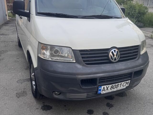 Белый Фольксваген Transporter, объемом двигателя 1.9 л и пробегом 397 тыс. км за 8000 $, фото 1 на Automoto.ua