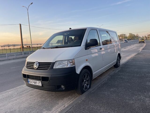 Білий Фольксваген Transporter, об'ємом двигуна 2.5 л та пробігом 340 тис. км за 2500 $, фото 1 на Automoto.ua