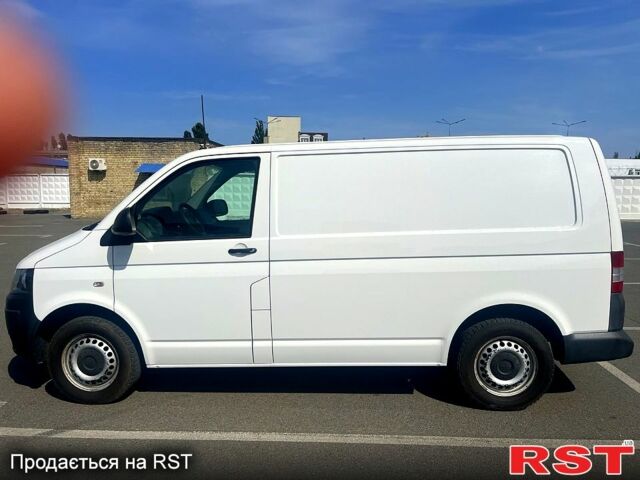 Білий Фольксваген Transporter, об'ємом двигуна 2 л та пробігом 172 тис. км за 15000 $, фото 1 на Automoto.ua