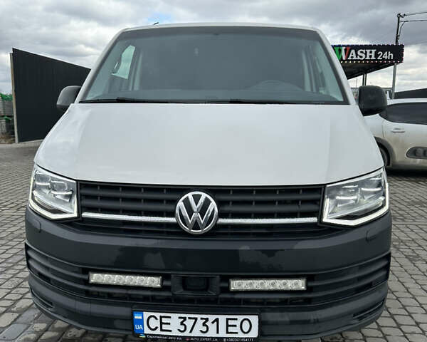 Белый Фольксваген Transporter, объемом двигателя 2 л и пробегом 229 тыс. км за 18100 $, фото 1 на Automoto.ua
