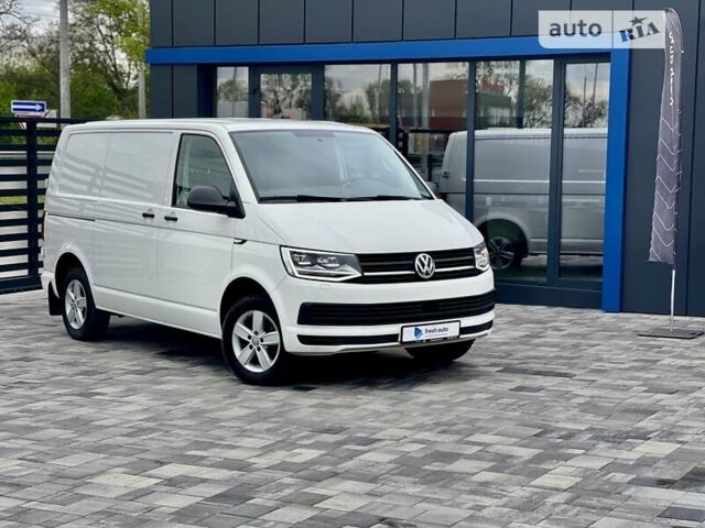 Білий Фольксваген Transporter, об'ємом двигуна 2 л та пробігом 160 тис. км за 24999 $, фото 1 на Automoto.ua