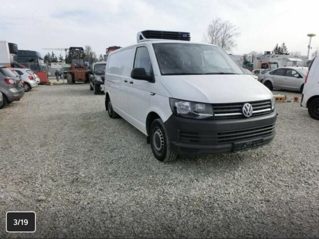 Белый Фольксваген Transporter, объемом двигателя 2 л и пробегом 249 тыс. км за 28300 $, фото 1 на Automoto.ua