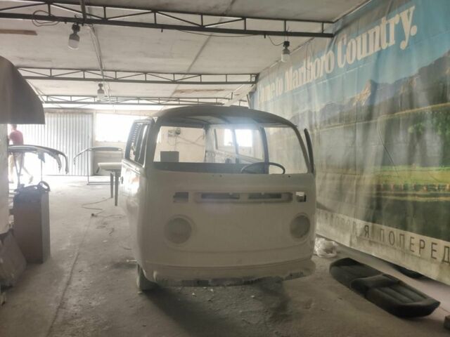 Білий Фольксваген Transporter, об'ємом двигуна 1.6 л та пробігом 88 тис. км за 10575 $, фото 1 на Automoto.ua