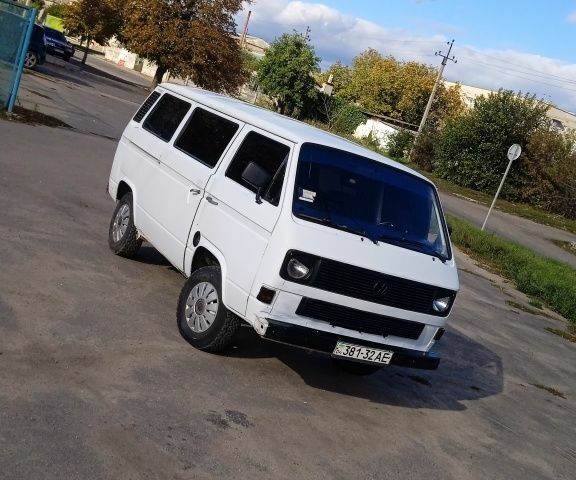 Белый Фольксваген Transporter, объемом двигателя 1.6 л и пробегом 62 тыс. км за 2500 $, фото 1 на Automoto.ua