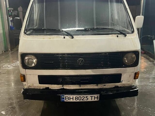 Белый Фольксваген Transporter, объемом двигателя 1.6 л и пробегом 200 тыс. км за 700 $, фото 1 на Automoto.ua