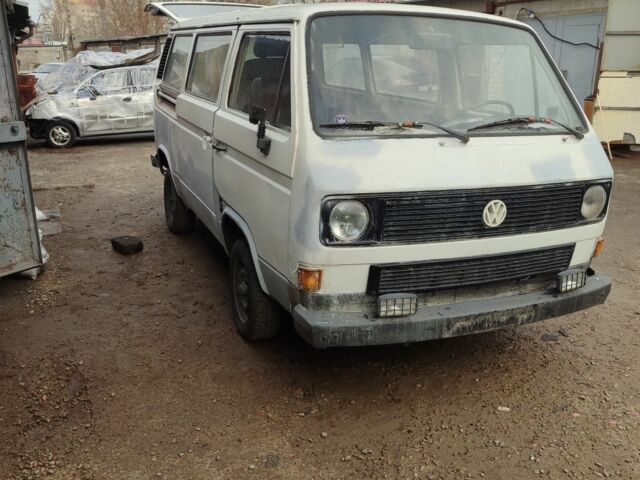 Белый Фольксваген Transporter, объемом двигателя 0 л и пробегом 300 тыс. км за 1600 $, фото 1 на Automoto.ua