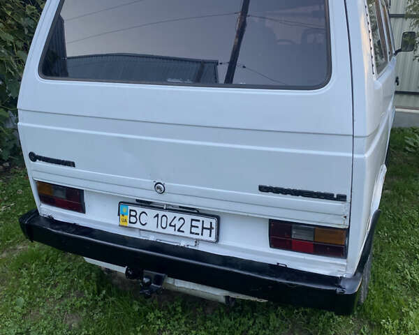 Белый Фольксваген Transporter, объемом двигателя 1.9 л и пробегом 180 тыс. км за 2500 $, фото 1 на Automoto.ua