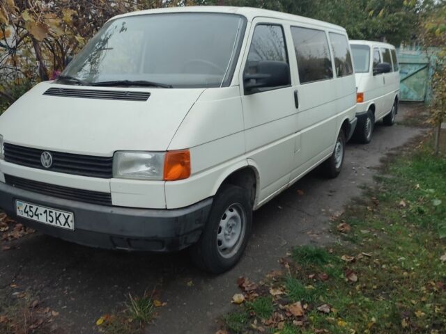 Белый Фольксваген Transporter, объемом двигателя 1.9 л и пробегом 330 тыс. км за 5000 $, фото 1 на Automoto.ua