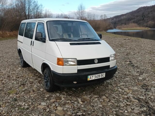 Белый Фольксваген Transporter, объемом двигателя 1.9 л и пробегом 374 тыс. км за 3399 $, фото 1 на Automoto.ua