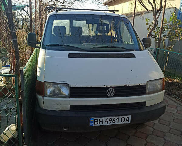 Белый Фольксваген Transporter, объемом двигателя 2.37 л и пробегом 504 тыс. км за 2800 $, фото 1 на Automoto.ua