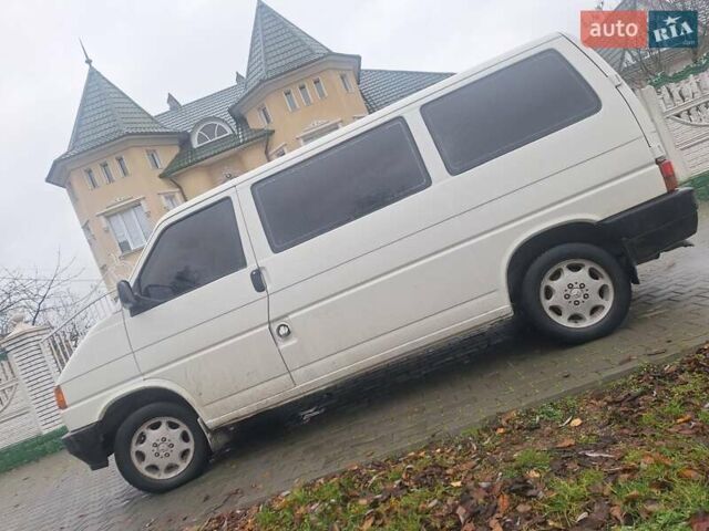 Белый Фольксваген Transporter, объемом двигателя 2.5 л и пробегом 335 тыс. км за 3600 $, фото 1 на Automoto.ua