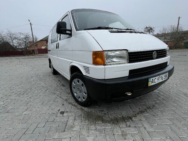 Белый Фольксваген Transporter, объемом двигателя 1 л и пробегом 390 тыс. км за 4000 $, фото 1 на Automoto.ua