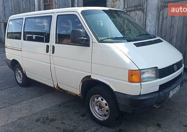 Белый Фольксваген Transporter, объемом двигателя 1.9 л и пробегом 700 тыс. км за 2500 $, фото 1 на Automoto.ua