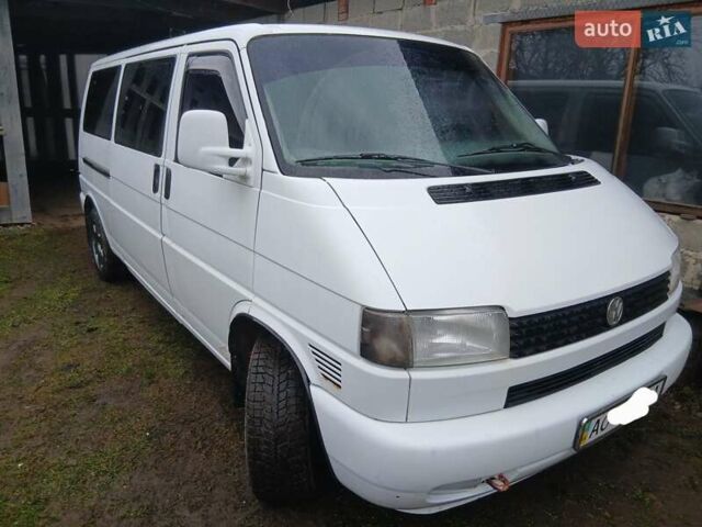 Білий Фольксваген Transporter, об'ємом двигуна 2.4 л та пробігом 529 тис. км за 4950 $, фото 1 на Automoto.ua