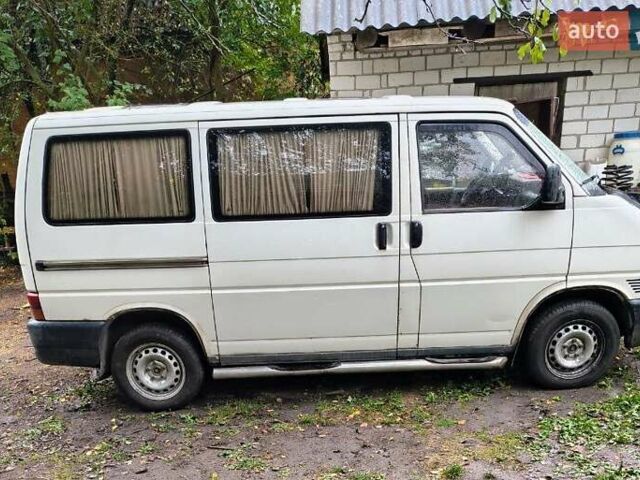 Белый Фольксваген Transporter, объемом двигателя 2.5 л и пробегом 350 тыс. км за 4000 $, фото 1 на Automoto.ua