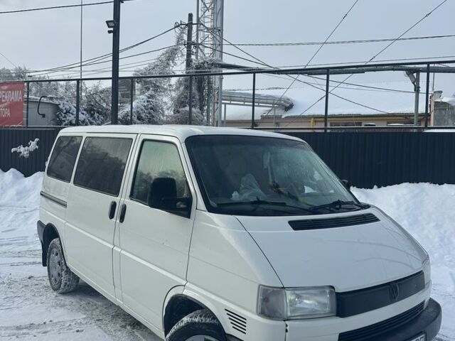 Білий Фольксваген Transporter, об'ємом двигуна 2.5 л та пробігом 380 тис. км за 5300 $, фото 1 на Automoto.ua