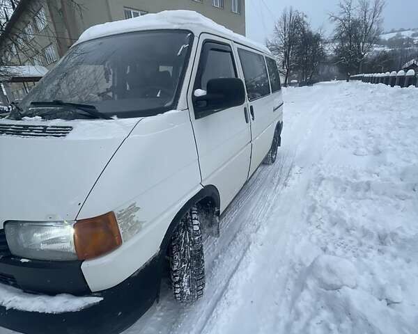 Белый Фольксваген Transporter, объемом двигателя 1.9 л и пробегом 380 тыс. км за 4500 $, фото 1 на Automoto.ua