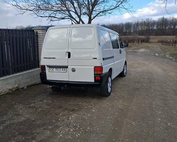 Белый Фольксваген Transporter, объемом двигателя 2.46 л и пробегом 430 тыс. км за 6100 $, фото 1 на Automoto.ua