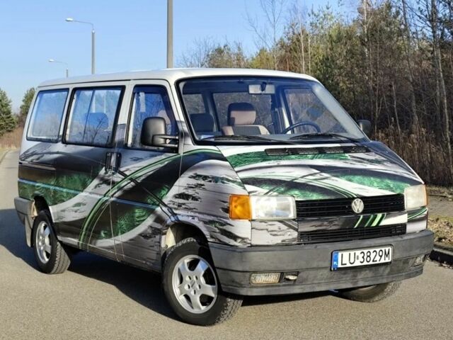 Белый Фольксваген Transporter, объемом двигателя 2.5 л и пробегом 286 тыс. км за 1850 $, фото 1 на Automoto.ua