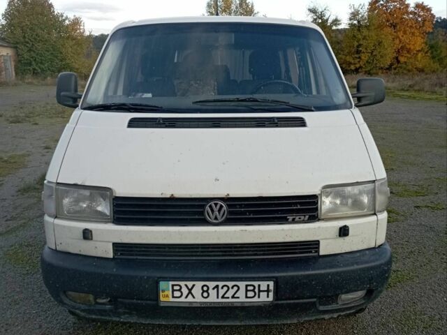 Белый Фольксваген Transporter, объемом двигателя 2.5 л и пробегом 361 тыс. км за 5500 $, фото 1 на Automoto.ua