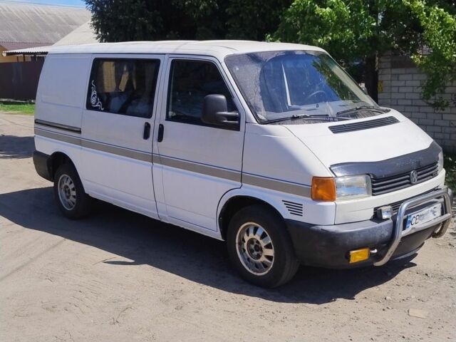 Білий Фольксваген Transporter, об'ємом двигуна 2.5 л та пробігом 450 тис. км за 6100 $, фото 1 на Automoto.ua