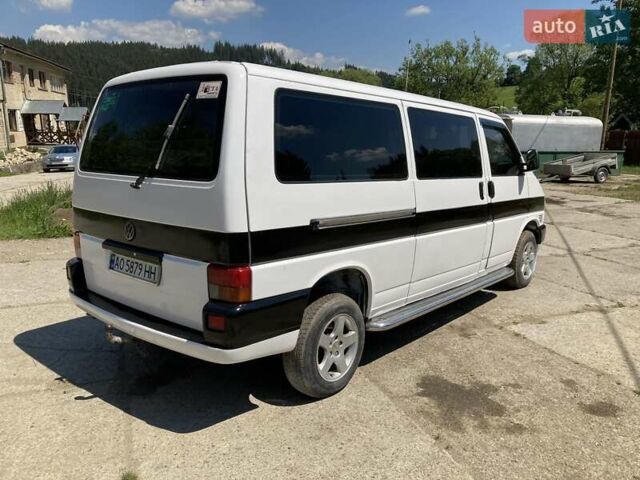 Белый Фольксваген Transporter, объемом двигателя 2.5 л и пробегом 380 тыс. км за 6500 $, фото 1 на Automoto.ua