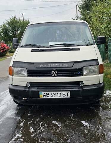 Белый Фольксваген Transporter, объемом двигателя 2.4 л и пробегом 439 тыс. км за 6300 $, фото 1 на Automoto.ua