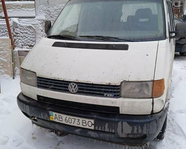 Білий Фольксваген Transporter, об'ємом двигуна 2.46 л та пробігом 300 тис. км за 4500 $, фото 1 на Automoto.ua