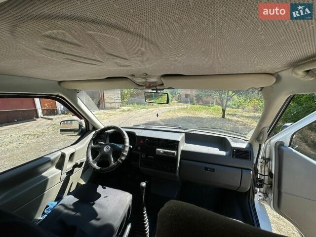 Білий Фольксваген Transporter, об'ємом двигуна 1.9 л та пробігом 300 тис. км за 4500 $, фото 1 на Automoto.ua