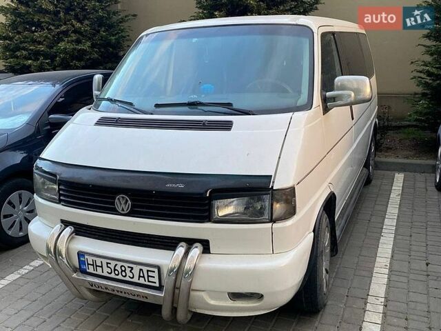 Белый Фольксваген Transporter, объемом двигателя 2.4 л и пробегом 410 тыс. км за 5500 $, фото 1 на Automoto.ua