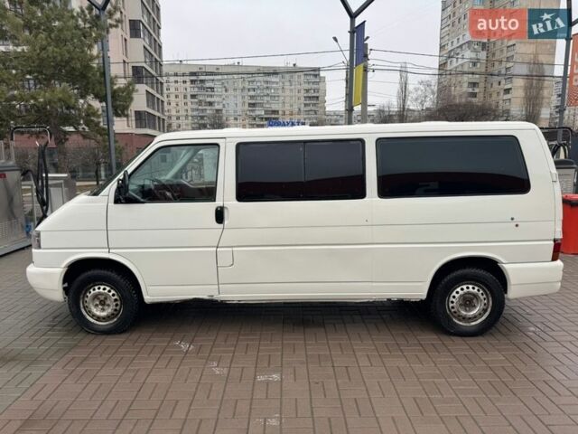 Белый Фольксваген Transporter, объемом двигателя 2.5 л и пробегом 470 тыс. км за 5300 $, фото 1 на Automoto.ua