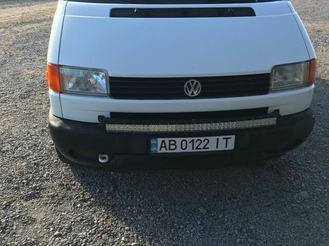 Білий Фольксваген Transporter, об'ємом двигуна 1.9 л та пробігом 255 тис. км за 5600 $, фото 1 на Automoto.ua
