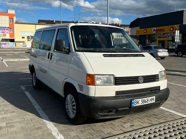 Білий Фольксваген Transporter, об'ємом двигуна 2.5 л та пробігом 500 тис. км за 5200 $, фото 1 на Automoto.ua