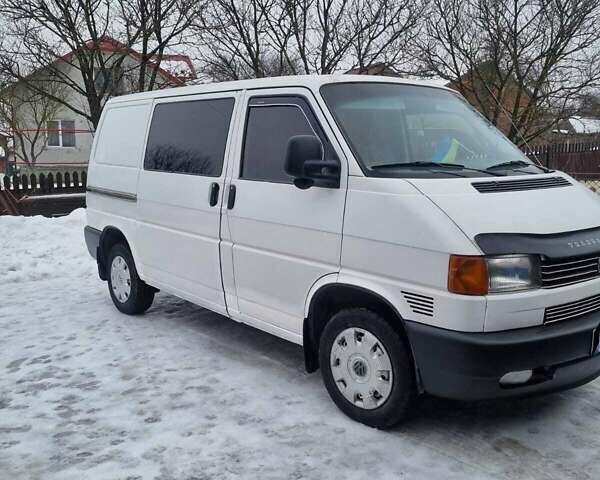 Белый Фольксваген Transporter, объемом двигателя 1.9 л и пробегом 523 тыс. км за 4950 $, фото 1 на Automoto.ua