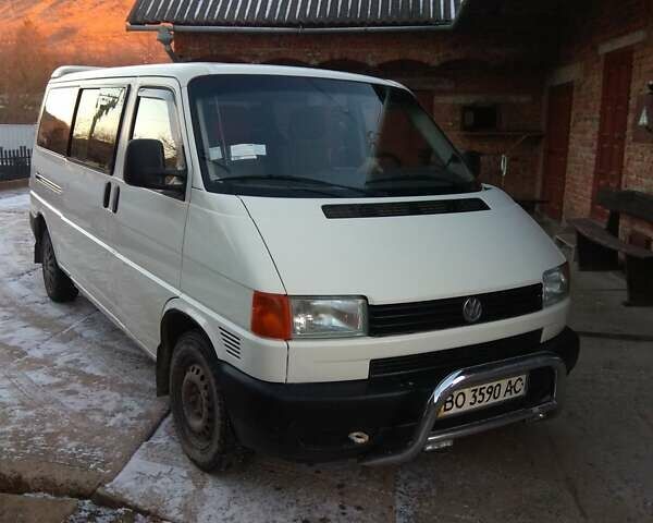 Белый Фольксваген Transporter, объемом двигателя 2.5 л и пробегом 480 тыс. км за 7200 $, фото 1 на Automoto.ua