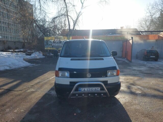 Белый Фольксваген Transporter, объемом двигателя 0 л и пробегом 622 тыс. км за 6200 $, фото 1 на Automoto.ua