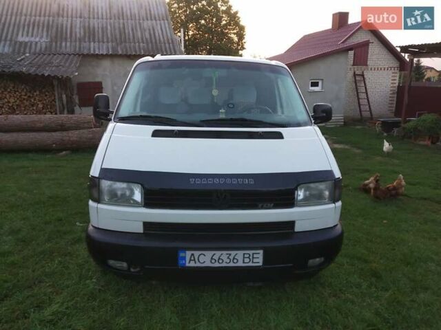 Білий Фольксваген Transporter, об'ємом двигуна 2.5 л та пробігом 480 тис. км за 7400 $, фото 1 на Automoto.ua