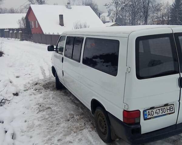Білий Фольксваген Transporter, об'ємом двигуна 2.5 л та пробігом 500 тис. км за 6500 $, фото 1 на Automoto.ua