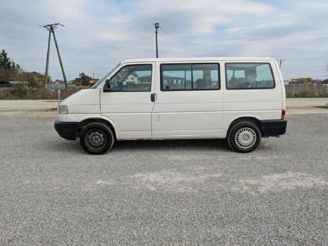Білий Фольксваген Transporter, об'ємом двигуна 2.5 л та пробігом 315 тис. км за 2152 $, фото 1 на Automoto.ua