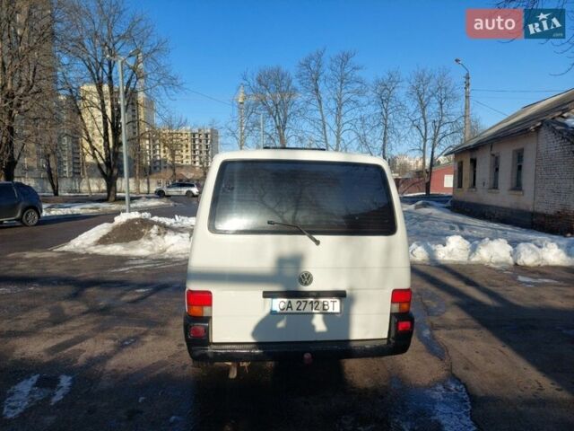 Белый Фольксваген Transporter, объемом двигателя 2.46 л и пробегом 588 тыс. км за 6500 $, фото 1 на Automoto.ua