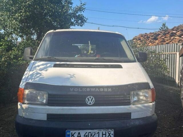 Белый Фольксваген Transporter, объемом двигателя 1.9 л и пробегом 400 тыс. км за 4600 $, фото 1 на Automoto.ua